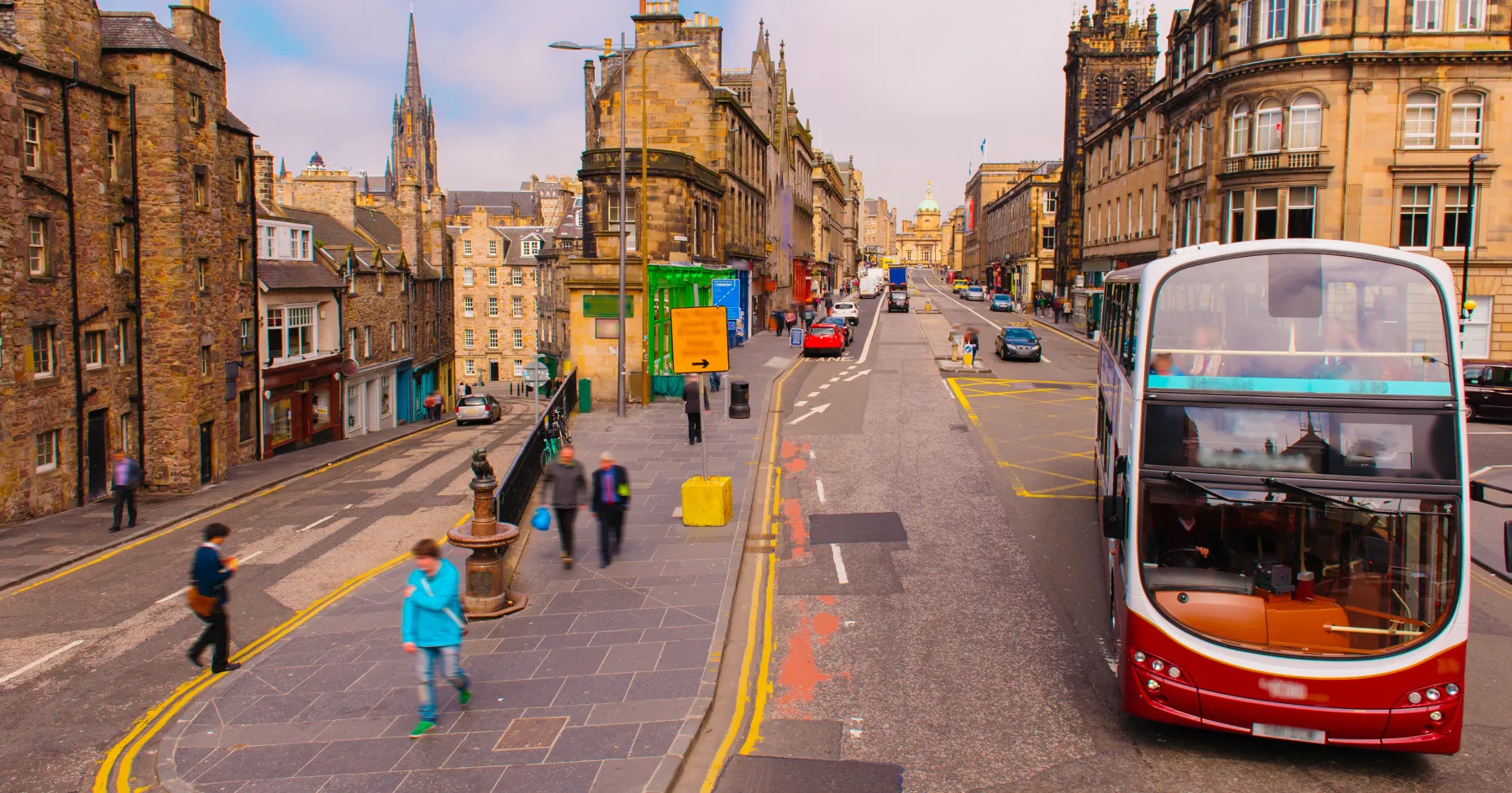 Photo of a bus in Edinburgh
