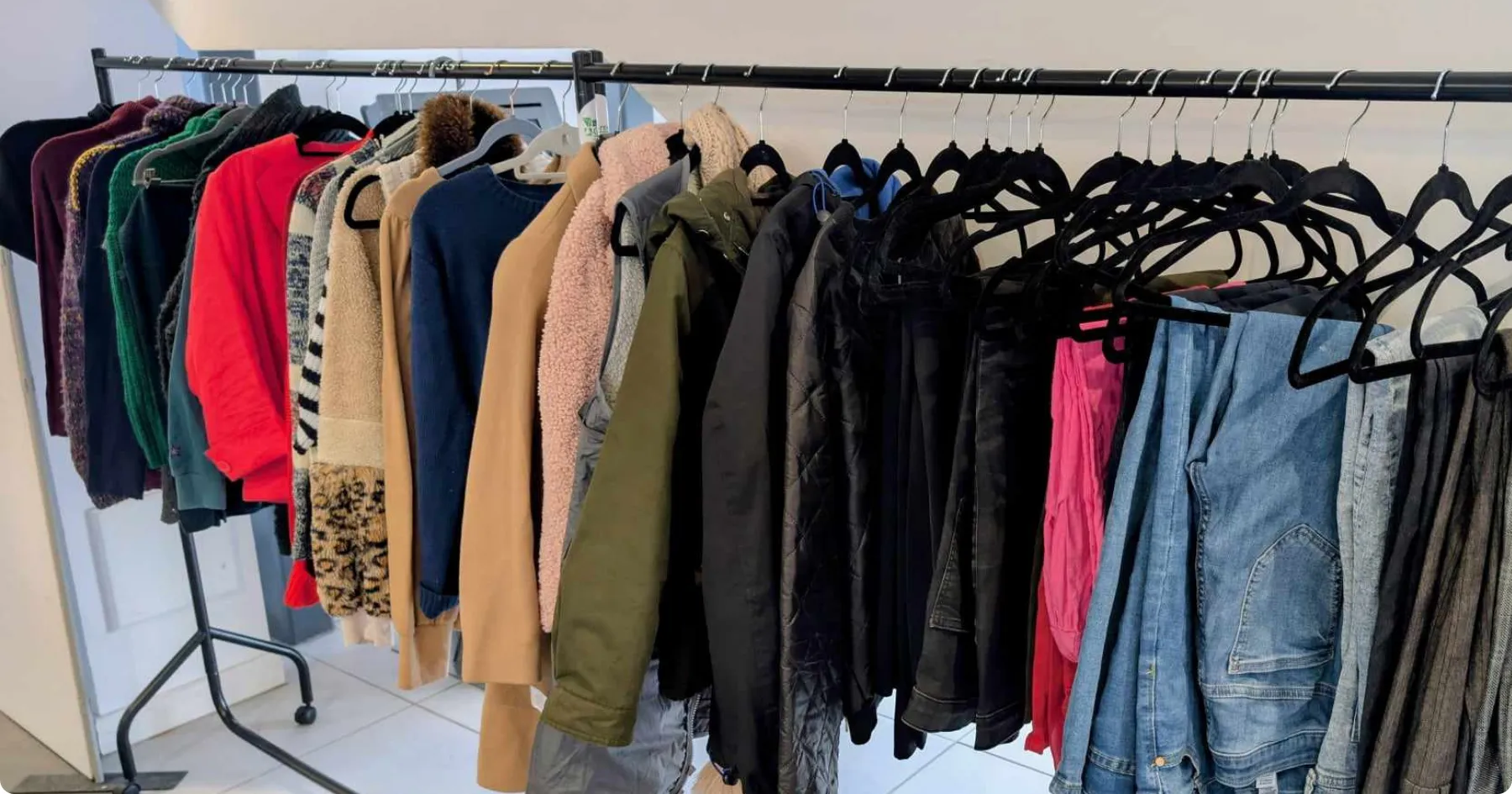 a picture of a clothes rail